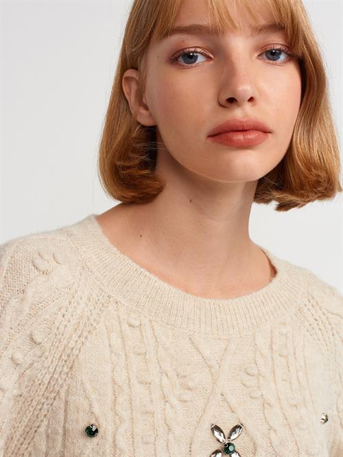 Wholesale Womens Beige Raglan-Sleeve Crew-Neck Knit Sweater with Rhinestone Embellishments