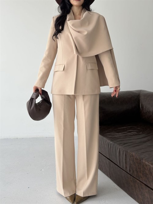 Wholesale Womens Beige Two-Piece Suit 