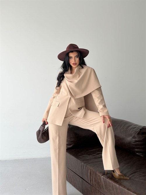Wholesale Womens Beige Two-Piece Suit 