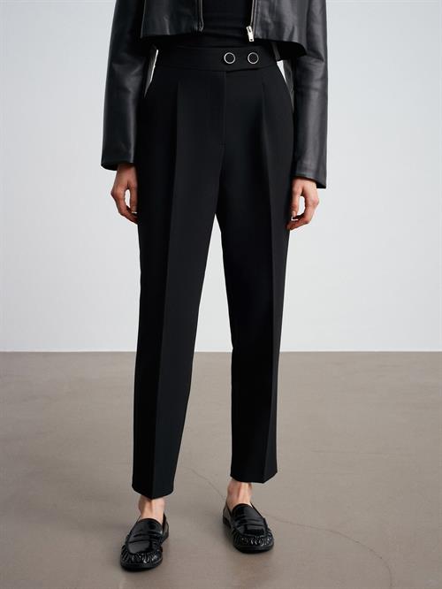 Wholesale Womens Black Button Detailed Pleated Trousers