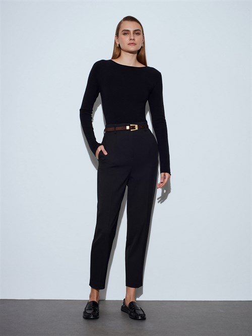 Wholesale Womens Black Cashmere Lightweight Knit Boat-Neck Sweater