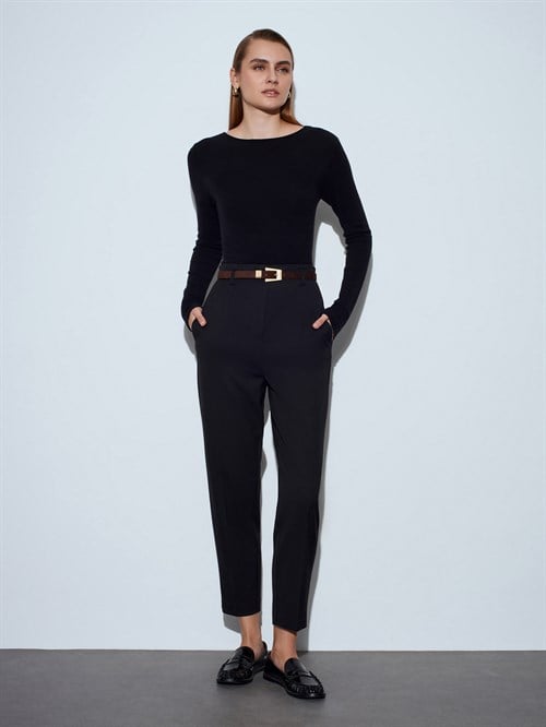 Wholesale Womens Black Cashmere Lightweight Knit Boat-Neck Sweater