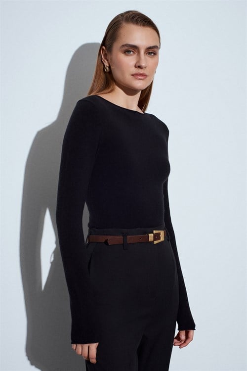 Wholesale Womens Black Cashmere Lightweight Knit Boat-Neck Sweater