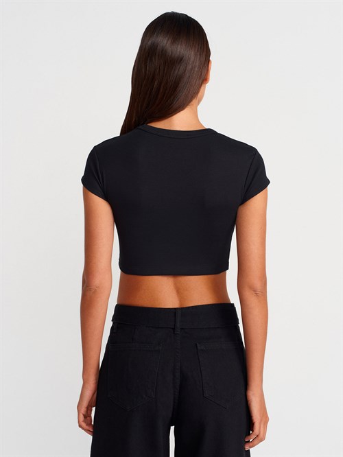 Wholesale Womens Black Crew-Neck Crop T-shirt