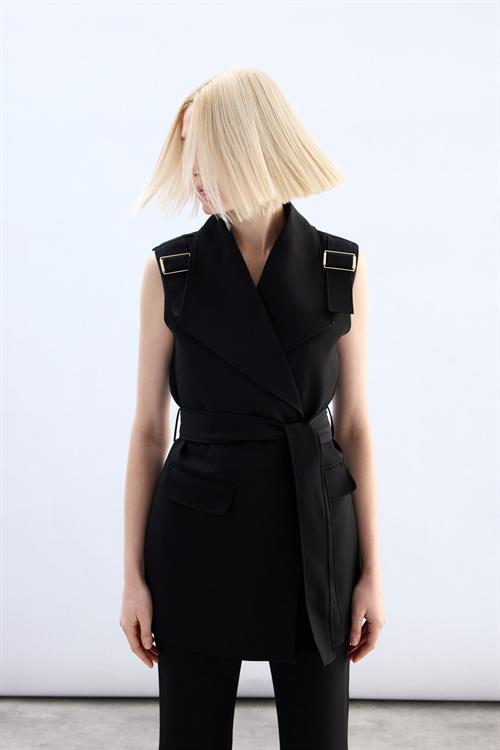 Wholesale Womens Black Flap Pockets Waistcoat with Belt