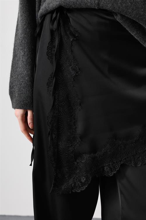 Wholesale Womens Black Lace Detailed Trousers