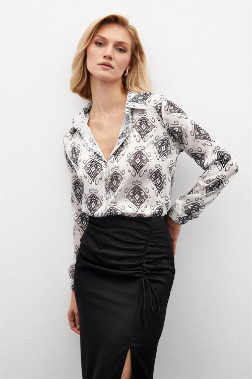 Wholesale Womens Black Loose-Fit Patterned Shirt