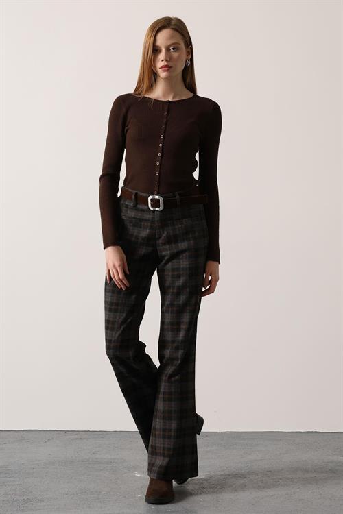 Wholesale Womens Black Plaid Trousers with Belt