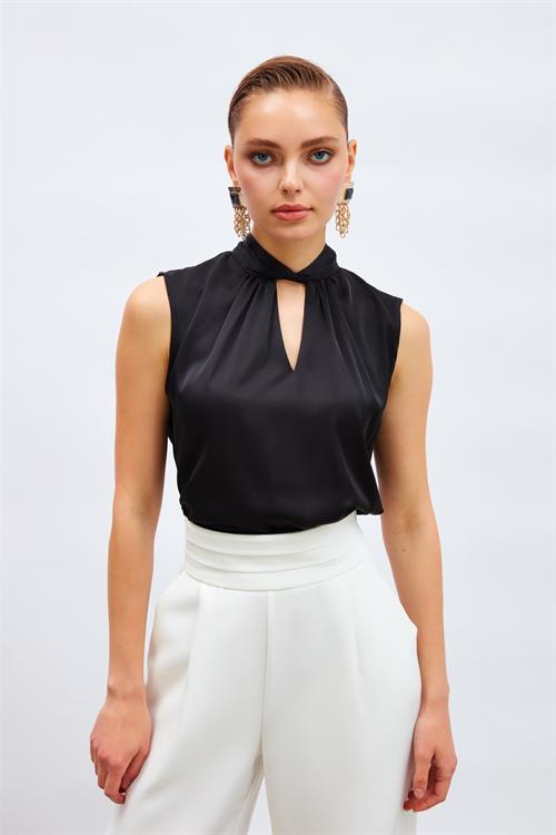 Wholesale Womens Black Sleeveless Mock-Neck Satin Blouse