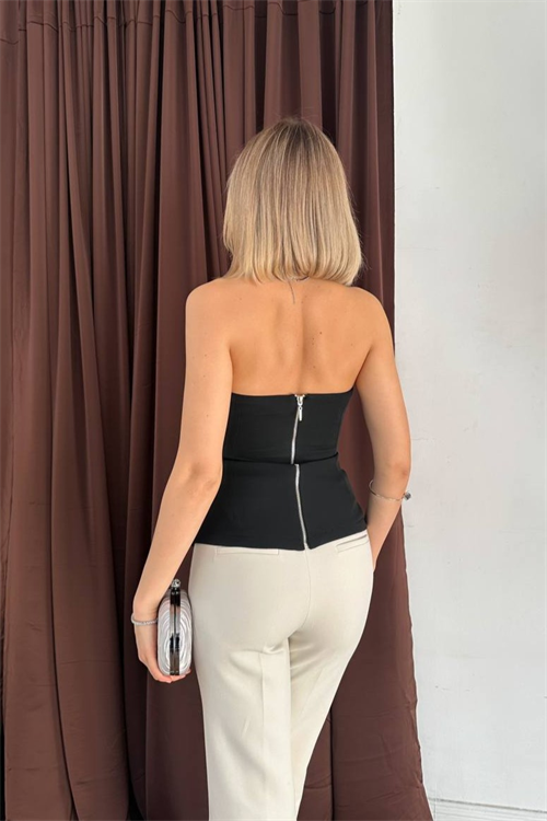 Wholesale Womens Black Sleeveless Top with Rhinestone Buckle