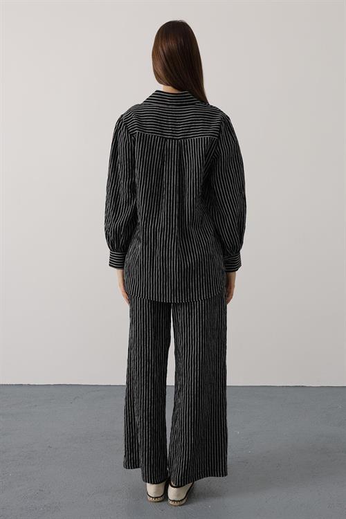 Wholesale Womens Black Striped Two-Piece Set – Shirt and Pants