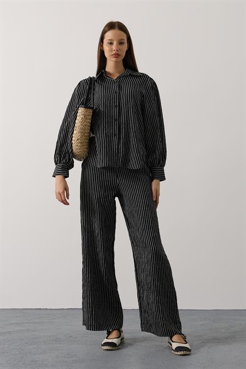 Wholesale Womens Black Striped Two-Piece Set – Shirt and Pants