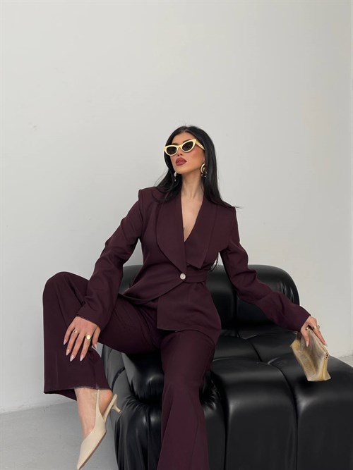 Wholesale Womens Bordeaux Two-Piece Suit 