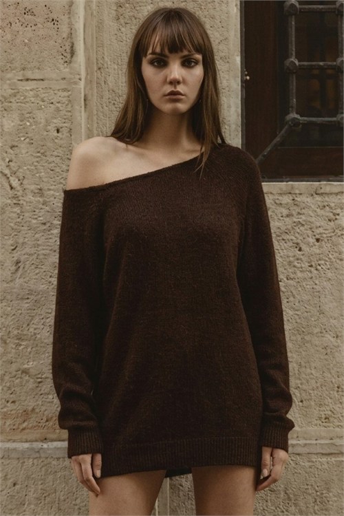 Wholesale Womens Brown Boat-Neck Mercerized Knit Sweater with Raglan Sleeves