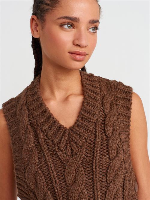 Wholesale Womens Brown Cable Knit V-Neck Sleeveless Sweater with Side Buttons