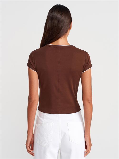 Wholesale Womens Brown Crew-Neck T-Shirt with Contrast Trim