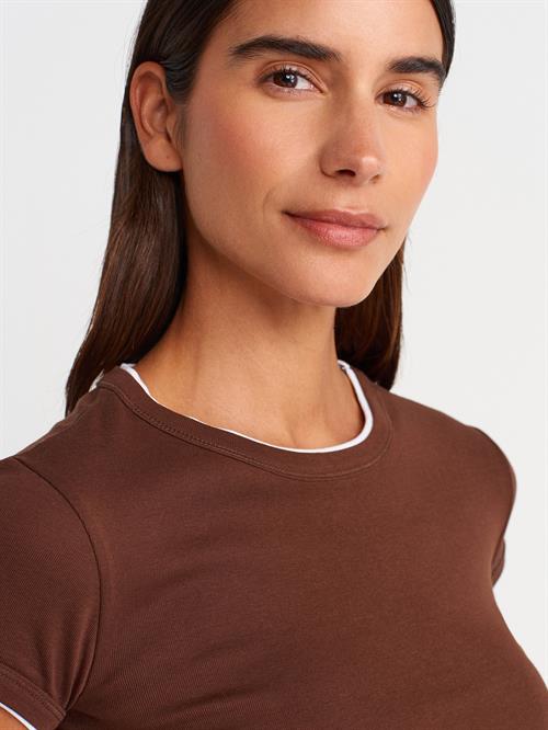 Wholesale Womens Brown Crew-Neck T-Shirt with Contrast Trim