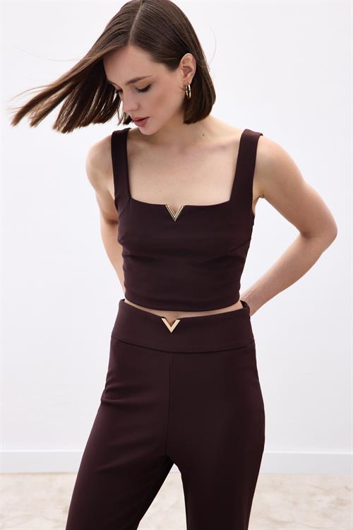Wholesale Womens Brown Crop Top with Front V-Shape Accessory