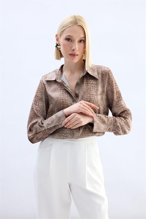 Wholesale Womens Brown Patterned Shirt with Wide Cuffs