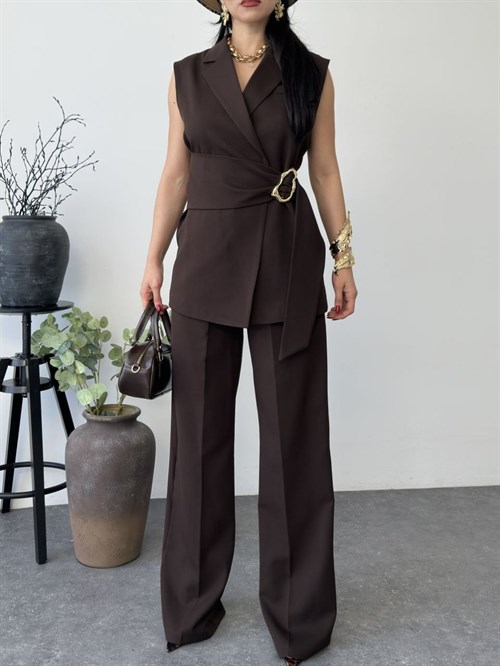 Wholesale Womens Brown Two-Piece Suit 