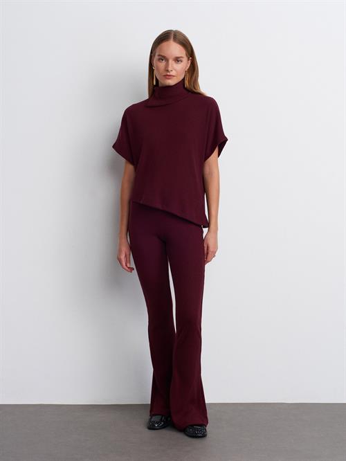 Wholesale Womens Burgundy Asymmetrical Cut Turtleneck Sweater