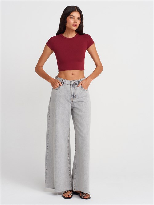 Wholesale Womens Burgundy Crew-Neck Crop T-shirt