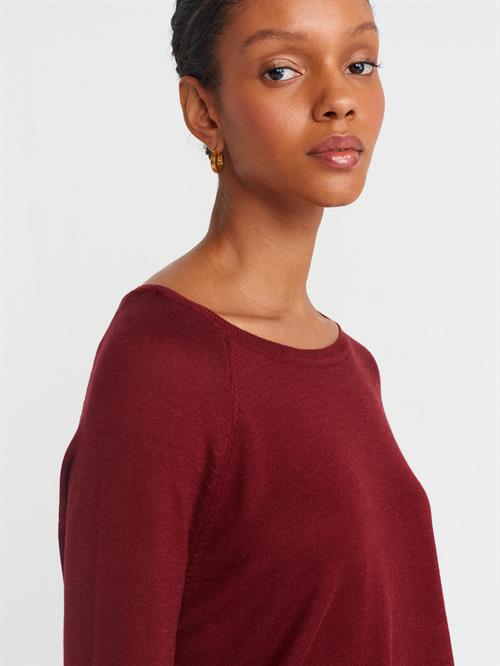 Wholesale Womens Burgundy Fine Knit Blouse with Raglan Sleeves and Side Slits