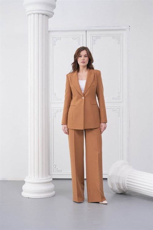 Wholesale Womens Camel Plus Size Two-Piece Suit 
