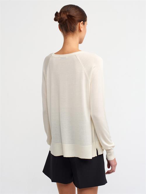 Wholesale Womens Cream Fine Knit Blouse with Raglan Sleeves and Side Slits
