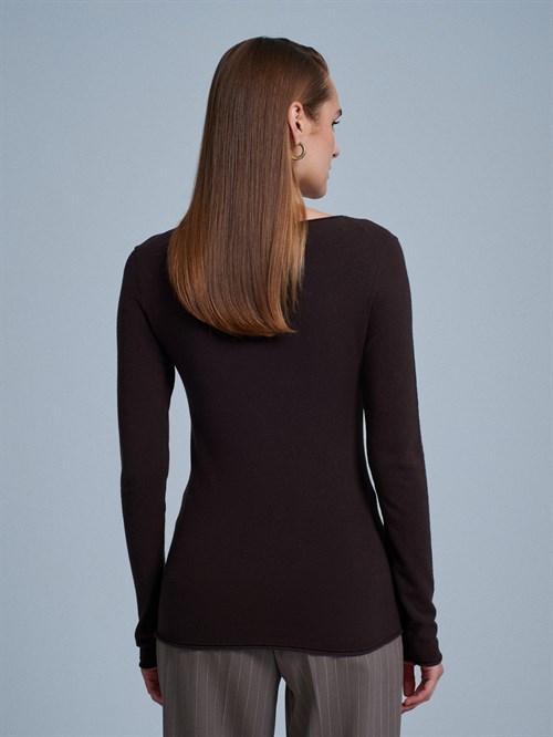 Wholesale Womens Dark Brown Cashmere Lightweight Knit Boat-Neck Sweater
