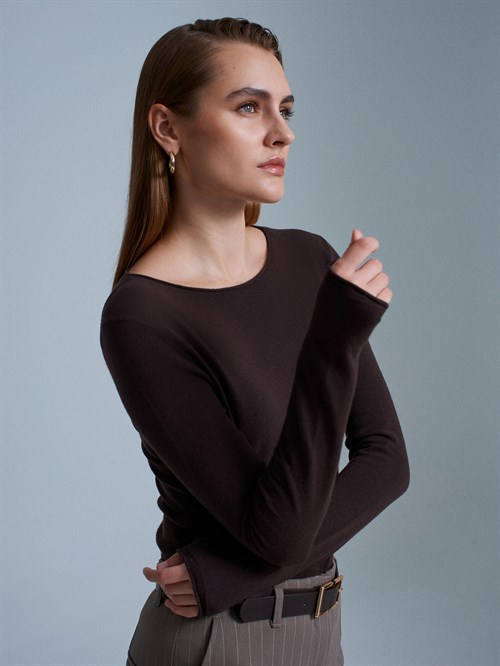 Wholesale Womens Dark Brown Cashmere Lightweight Knit Boat-Neck Sweater