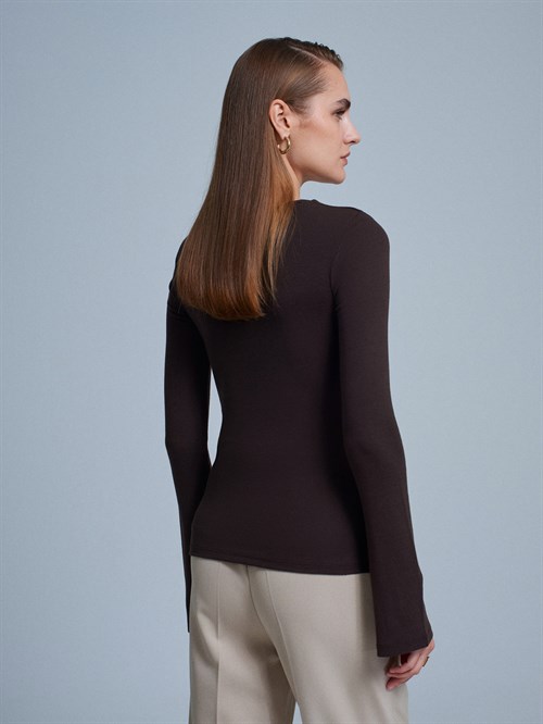 Wholesale Womens Dark Brown Crew-Neck Long-Sleeve Top