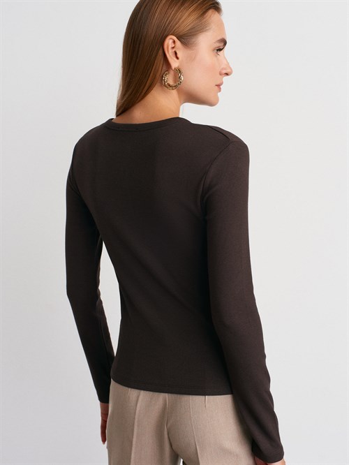 Wholesale Womens Dark Brown Long-Sleeve Top with Snap-Up Half Placket