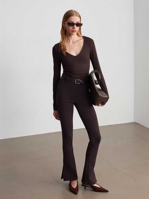 Wholesale Womens Dark Brown Long-Sleeve V-Neck Top