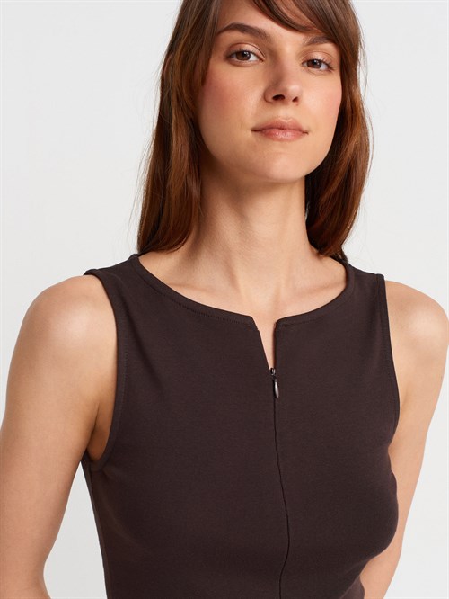 Wholesale Womens Dark Brown Sleeveless Top with Two-Way Zipper