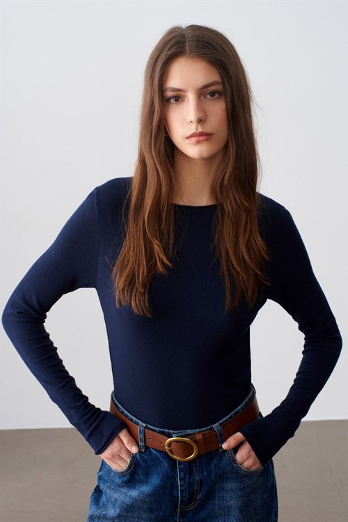 Wholesale Womens Dark Navy Cashmere Lightweight Knit Boat-Neck Sweater