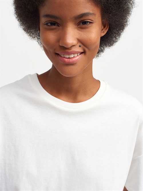 Wholesale Womens Ecru Basic T-Shirt