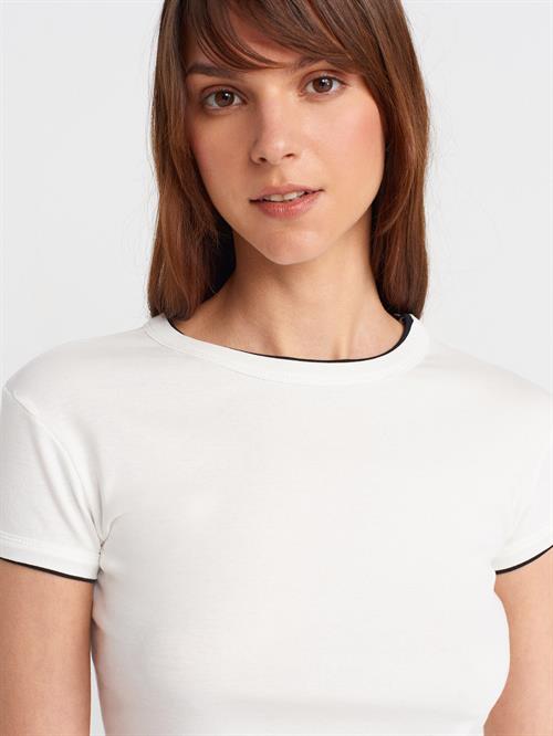 Wholesale Womens Ecru Crew-Neck T-Shirt with Contrast Trim
