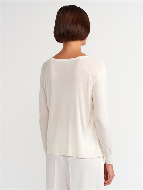 Wholesale Womens Ecru Fine Knit Blouse with Raglan Sleeves and Side Slits
