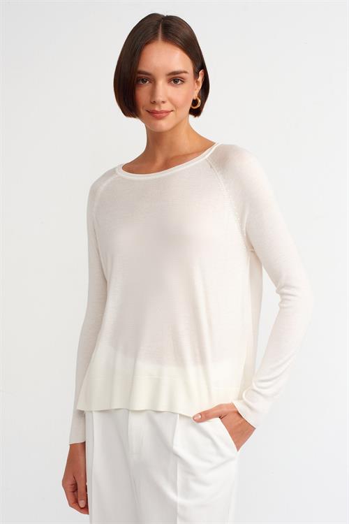 Wholesale Womens Ecru Fine Knit Blouse with Raglan Sleeves and Side Slits