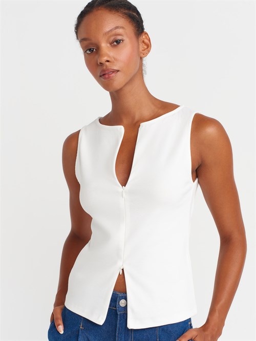 Wholesale Womens Ecru Sleeveless Top with Two-Way Zipper