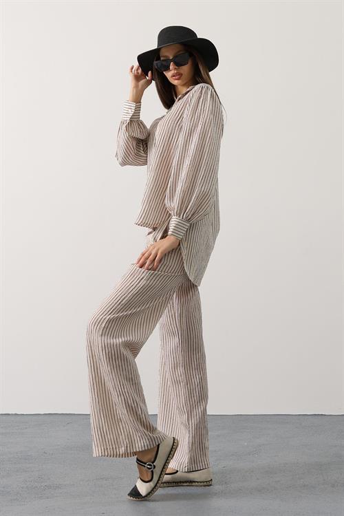 Wholesale Womens Ecru Striped Two-Piece Set – Shirt and Pants