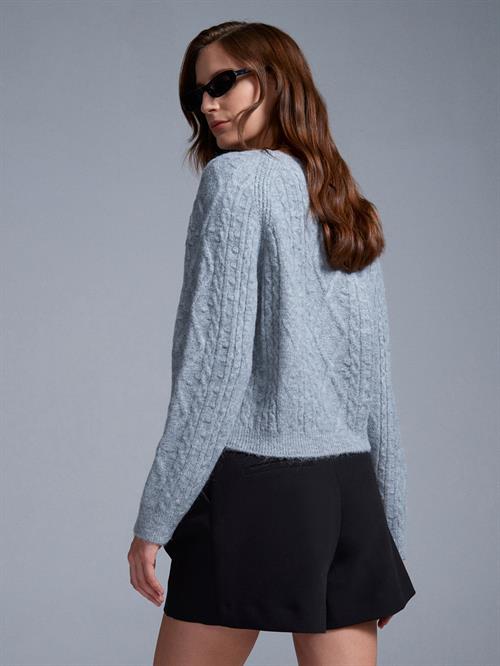 Wholesale Womens Gray Raglan-Sleeve Crew-Neck Knit Sweater with Rhinestone Embellishments