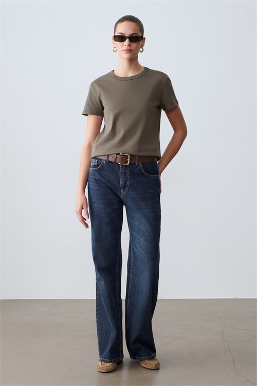 Wholesale Womens Khaki Crew-Neck Basic T-Shirt
