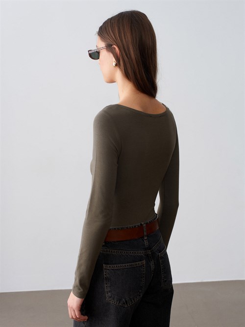 Wholesale Womens Khaki Scoop-Neck Bodysuit