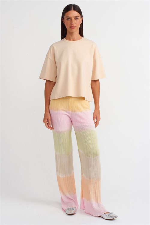 Wholesale Womens Light Beige Crew-Neck Basic T-Shirt