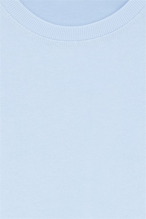 Wholesale Womens Light Blue Crew-Neck Basic T-Shirt
