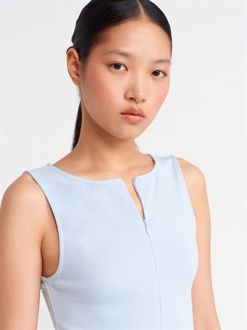 Wholesale Womens Light Blue Sleeveless Top with Two-Way Zipper