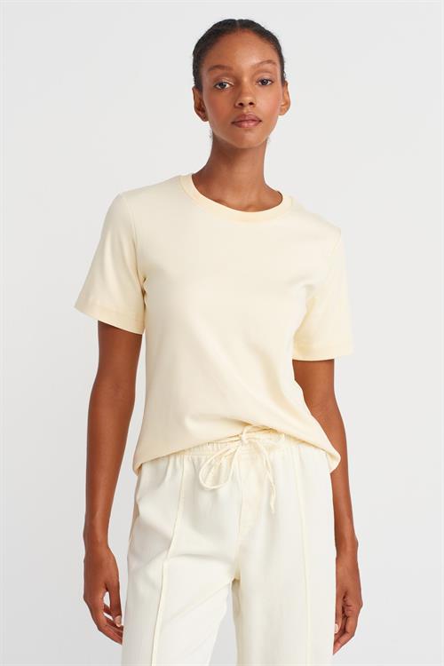 Wholesale Womens Light Yellow Crew-Neck Basic T-shirt