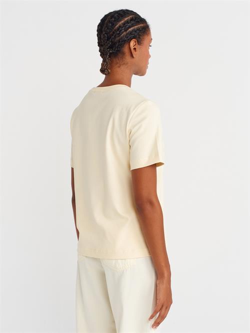 Wholesale Womens Light Yellow Crew-Neck Basic T-shirt